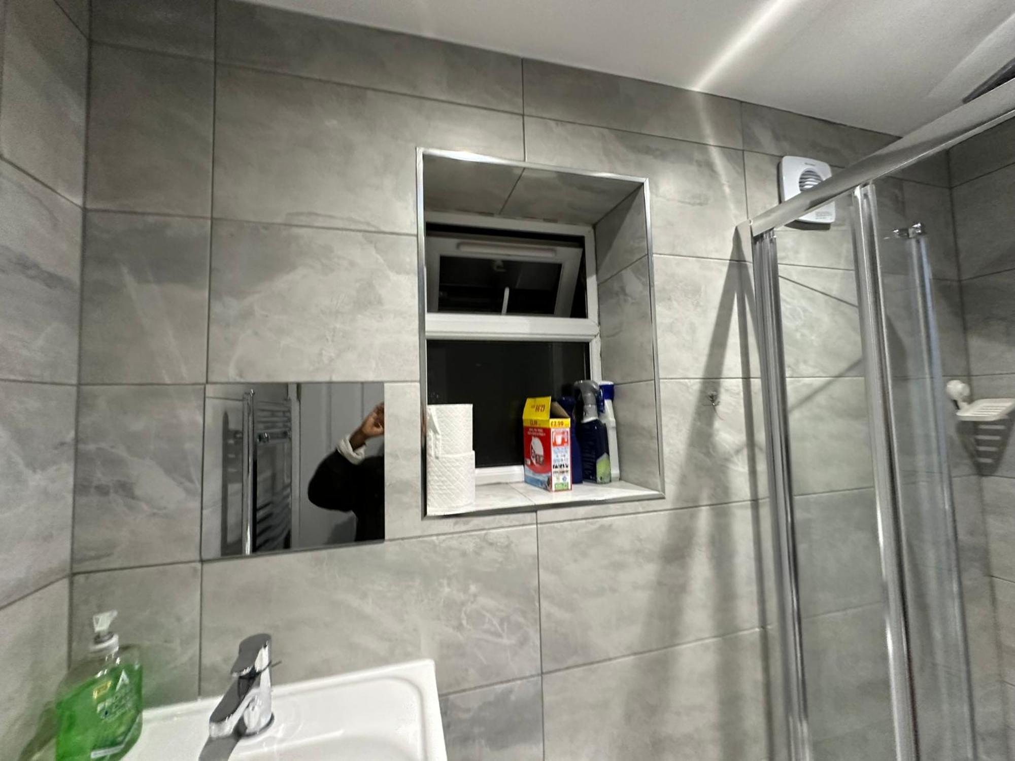 Luxury Ensuite 2Nd Studio Flat With Great Views In Keedonwood Road With Fully Own Bathroom Newly Added And Private Kitchenette Bromley Exteriér fotografie